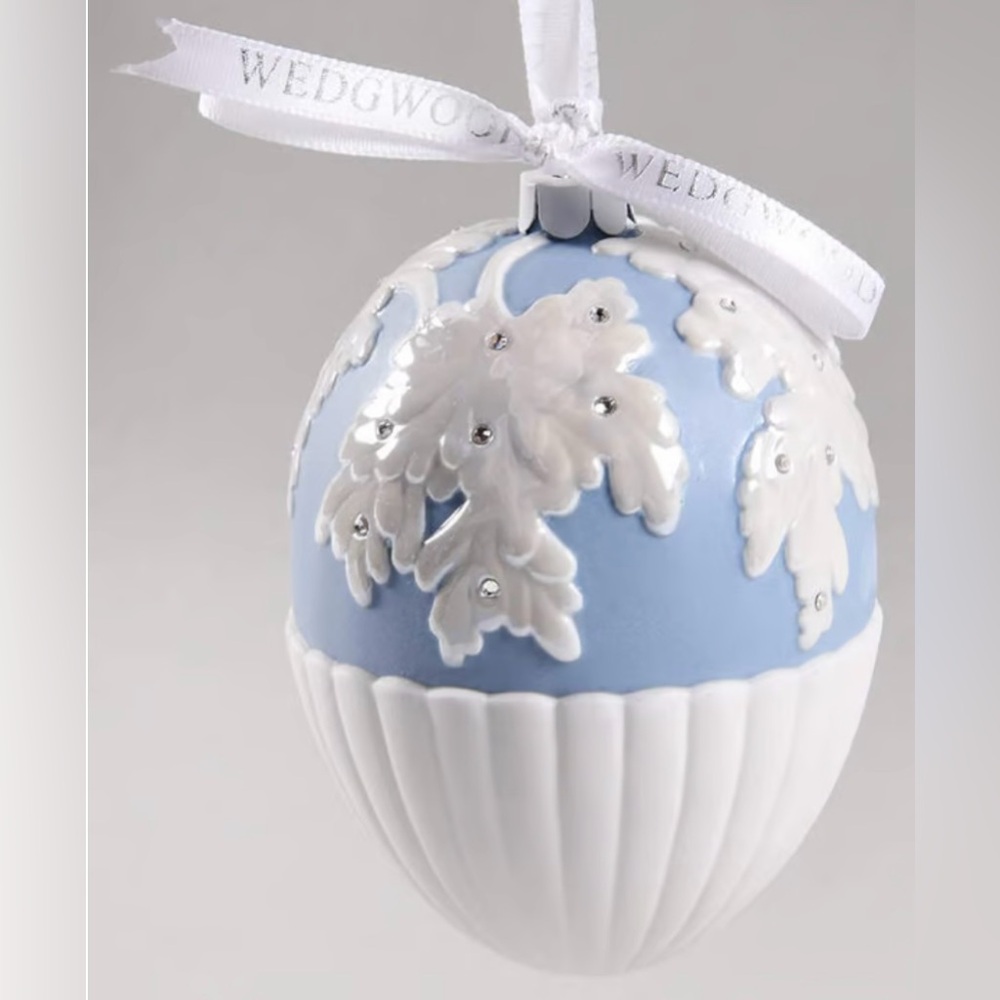 Retired Wedgwood Blue Leaf Ornament